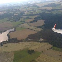Flugwegposition um 15:09:47: Aufgenommen in der Nähe von Okres Jindřichův Hradec, Tschechien in 1240 Meter